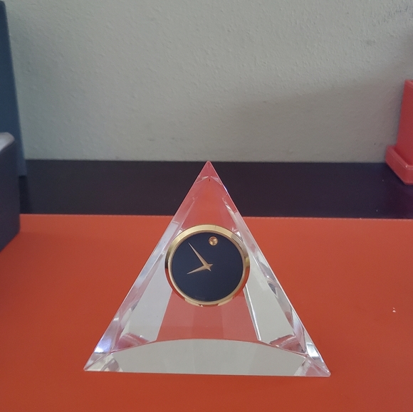 Movado Crystal Pyramid Clock goldtone - Picture 5 of 9
